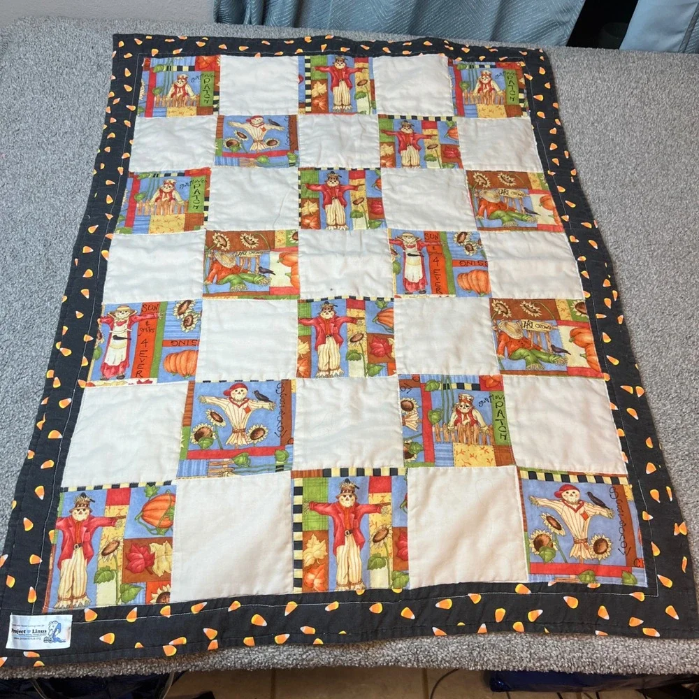 vtg Handmade quilt Autumn Scarecrow Throw Blanket fall‎ patchwork cozy harest